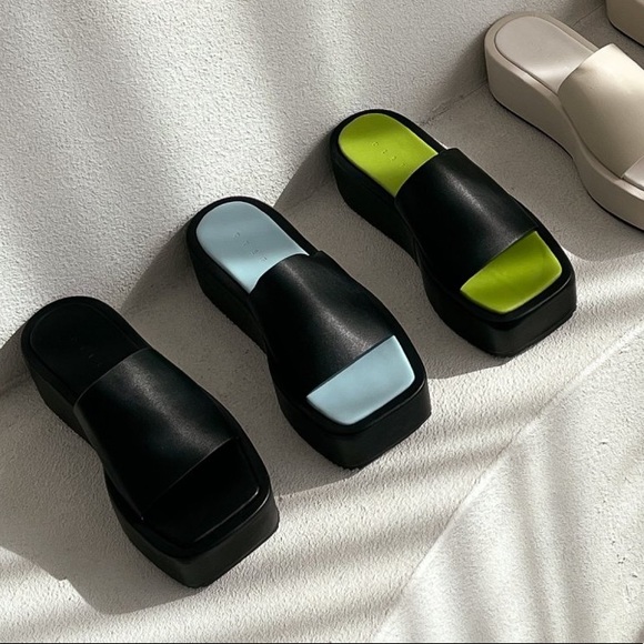 Shop Peche Square Toe Chunky Slides in Green - Picture 2 of 4